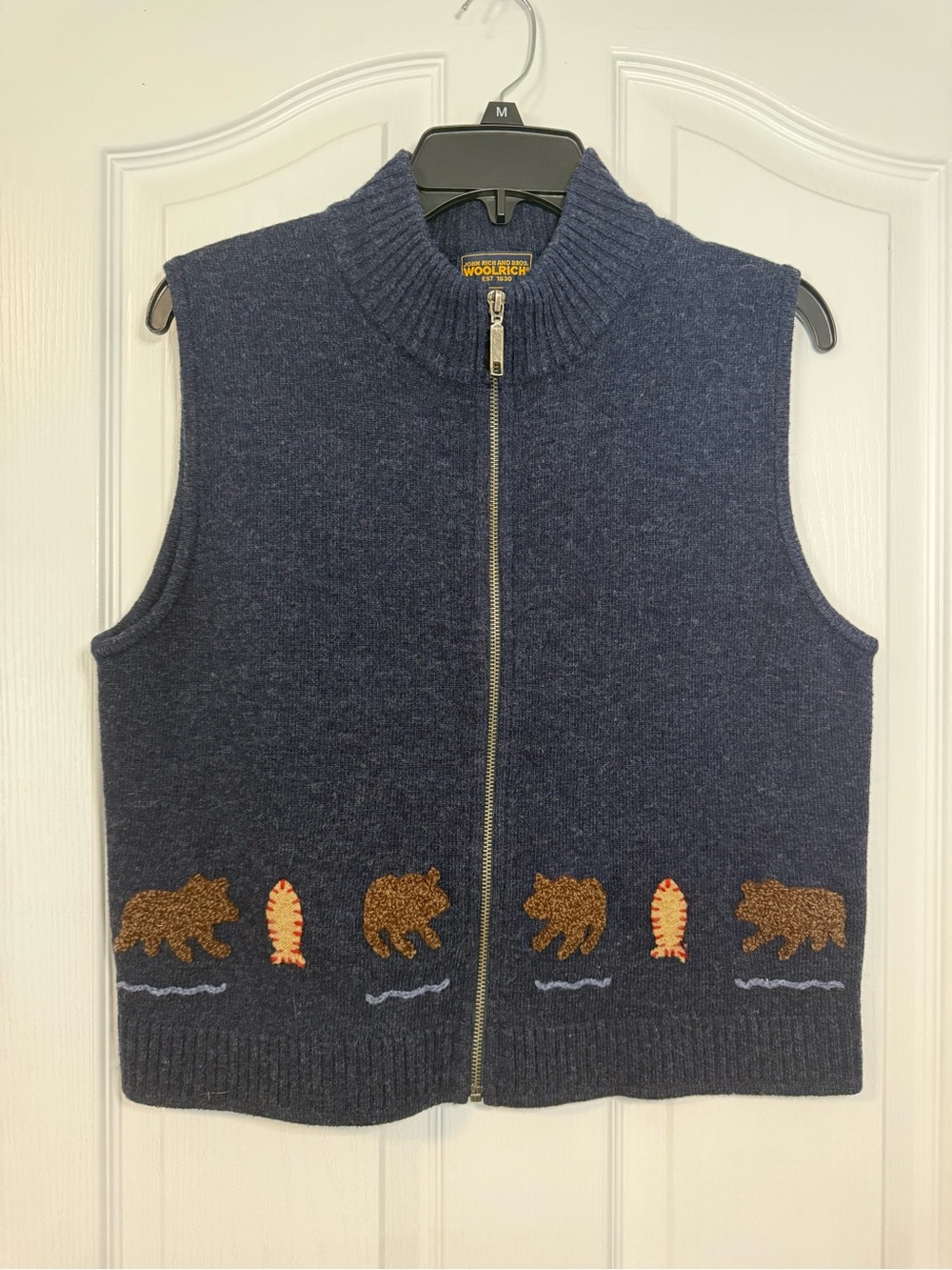 Vintage 90s Woolrich Women’s Grizzly Bear Sweater Vest Medium